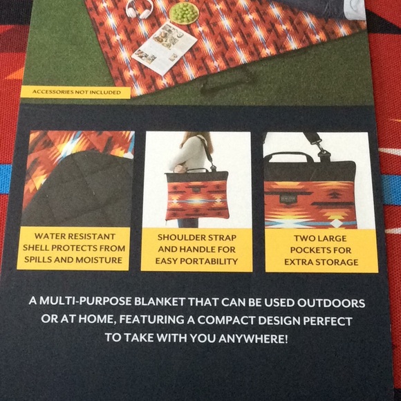 NEW Pendleton Outdoor Blanket RED/BLACK - Picture 4 of 9